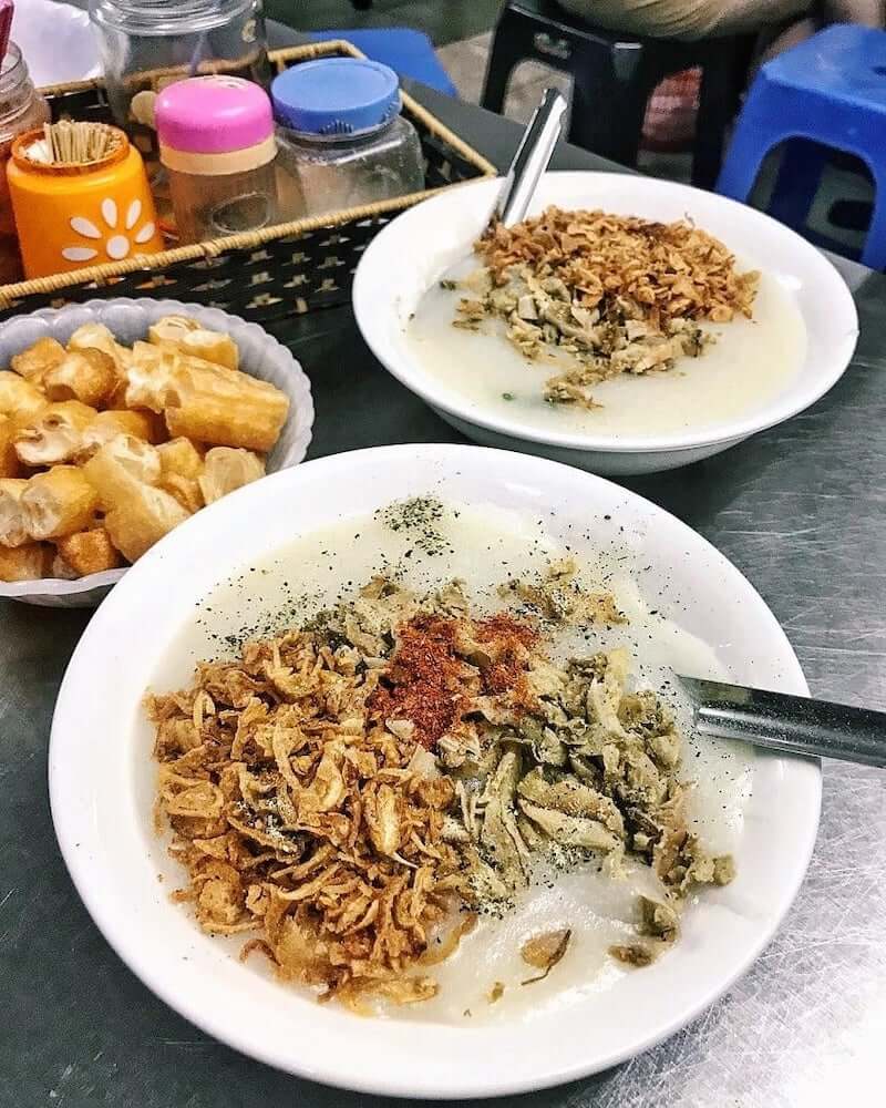 Cháo sườn Cô Tiếp – Quán cháo bình dân, thu hút đông đảo thực khách