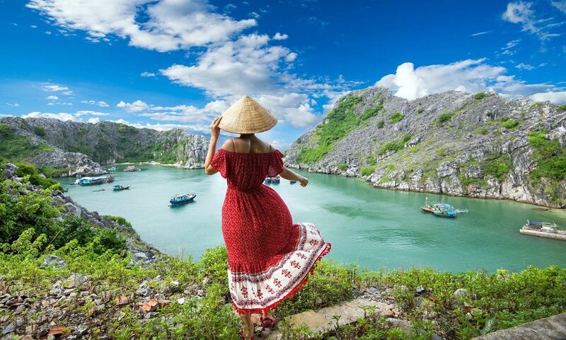 Hải Phòng tháng 4 - Du hí thành phố hoa phượng đỏ vào đầu hè