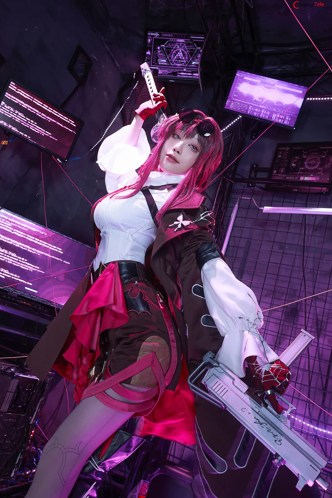 aqua cosplay Kafka 85